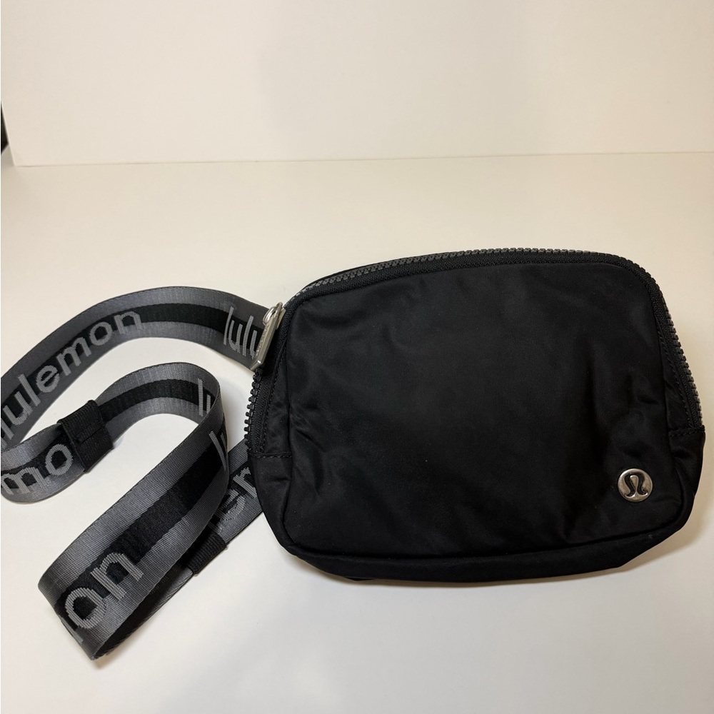 lululemon athletica Black Belt Bag